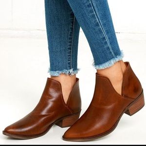 Steve Madden Austin Booties in Cognac